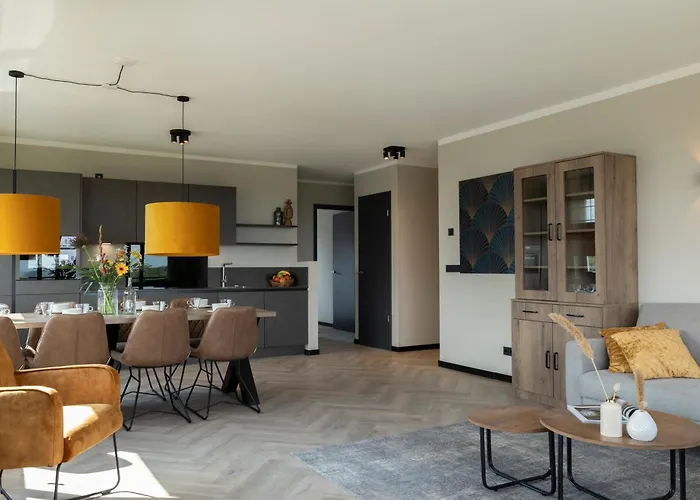 Aparthotel Weitblick 4*