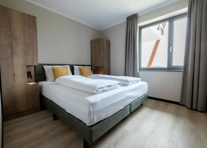 Aparthotel Weitblick 4*